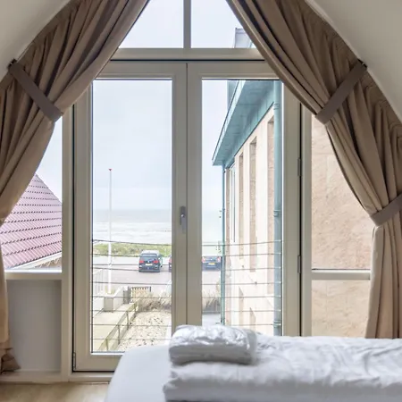 Holiday home Holiday Home De Zeeparel *