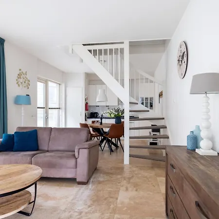 Holiday home Holiday Home De Zeeparel Egmond aan Zee
