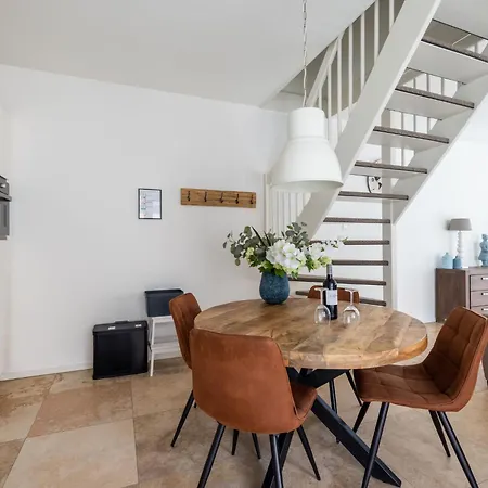 Holiday Home De Zeeparel * Egmond aan Zee