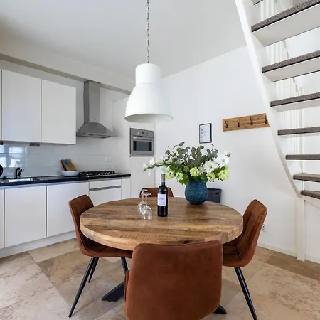 Holiday Home De Zeeparel Holiday home *