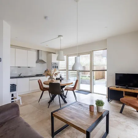 Holiday Home De Zeeparel