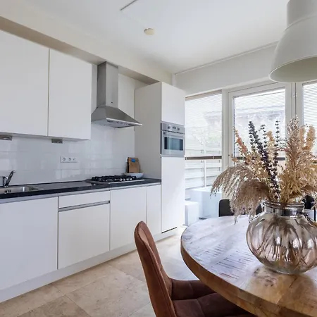 Holiday Home De Zeeparel Holiday home