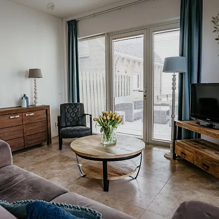 Semesterbostad De Zeeparel By Interhome *