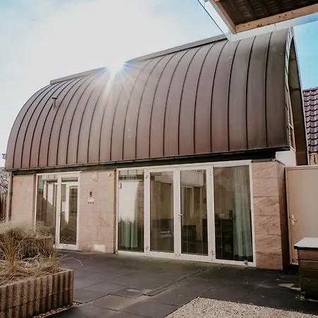 Holiday Home De Zeeparel By Interhome Holiday home