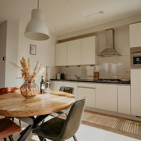 Holiday home Holiday Home De Zeeparel By Interhome Egmond aan Zee