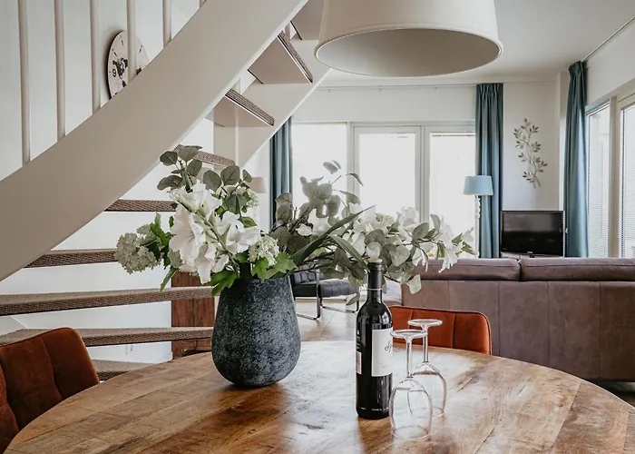 Holiday Home De Zeeparel By Interhome Egmond aan Zee