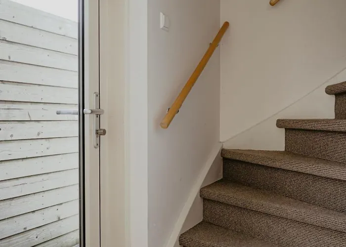 Holiday Home De Zeeparel By Interhome