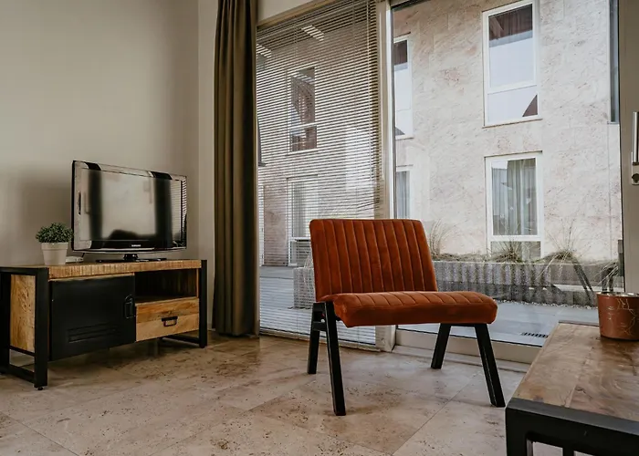 Holiday Home De Zeeparel By Interhome *