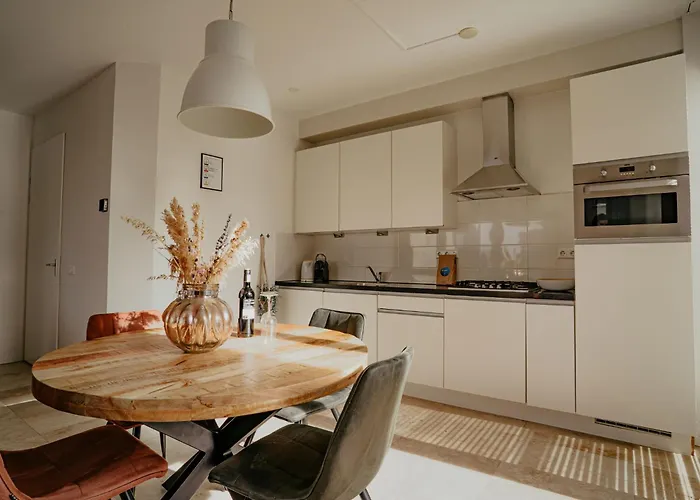 Holiday home Holiday Home De Zeeparel By Interhome Egmond aan Zee