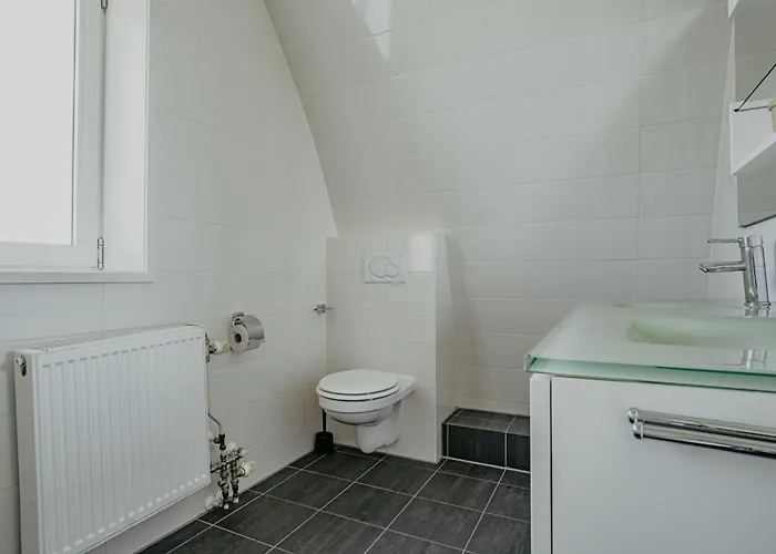 Holiday Home De Zeeparel By Interhome Holiday home Egmond aan Zee