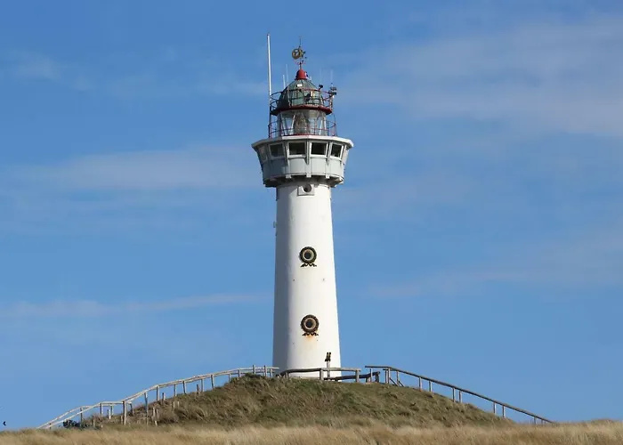 Holiday home Holiday Home De Zeeparel By Interhome