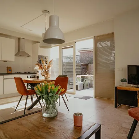 Nyaraló De Zeeparel By Interhome Egmond aan Zee